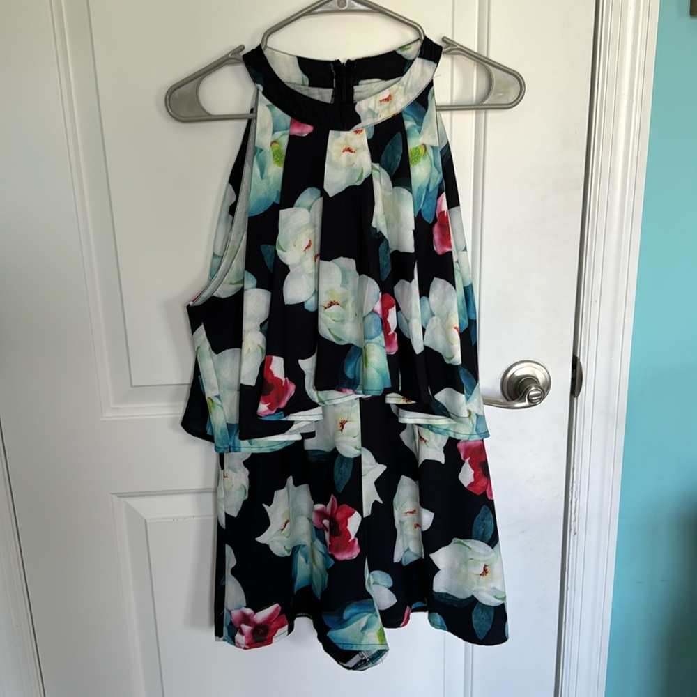 Floral romper size L ... brand L'atiste